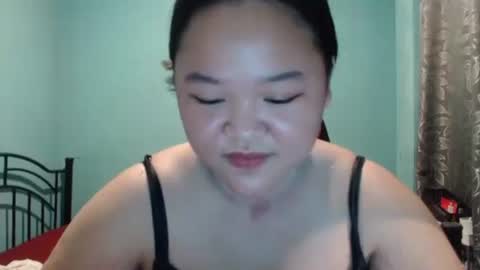 Snapshot of jennalyn_19 chatting on March 5, 6:01 pm jennalyn_19 online show from March 5, 6:01 pm