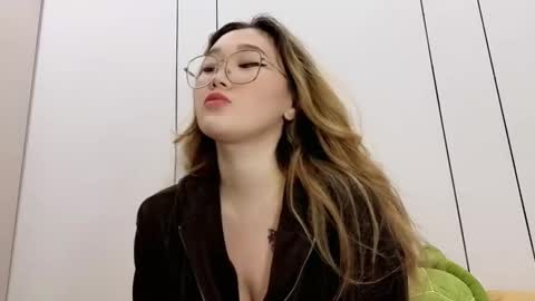 JENNA online show from January 9, 1:26 pm