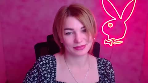 Jennifer online show from January 19, 6:42 am