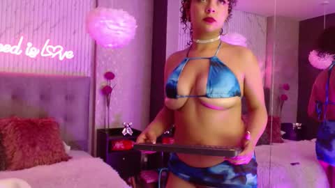 jenn online show from January 13, 3:27 pm