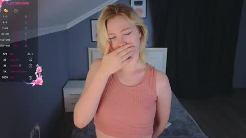 jennifer_mathis online show from October 15, 3:14 pm