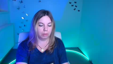 Jennifer online show from September 27, 5:47 am