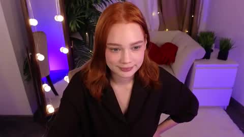 Snapshot of jennifer_shy_ chatting on October 4, 1:39 pm Jennifer online show from October 4, 1:39 pm