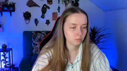 Jennifer online show from June 15, 3:01 pm