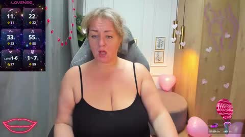 Snapshot of jenniferlight chatting on February 14, 7:12 pm Jennifer online show from February 14, 7:12 pm