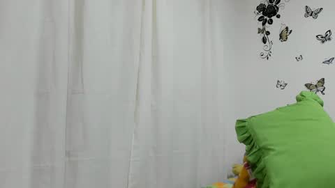 jenniferloveyou online show from December 4, 8:07 pm