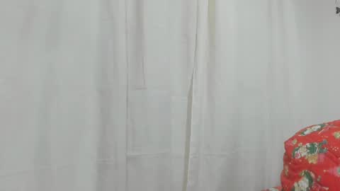 jenniferloveyou online show from December 23, 8:03 pm