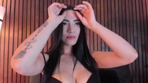     online show from January 25, 12:19 pm