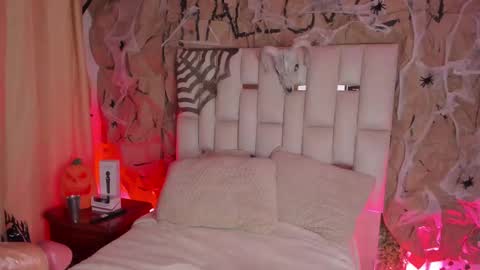 jenny__nm online show from October 21, 9:30 pm