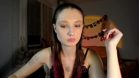Jennifer Jenny Darling   online show from December 8, 6:17 pm