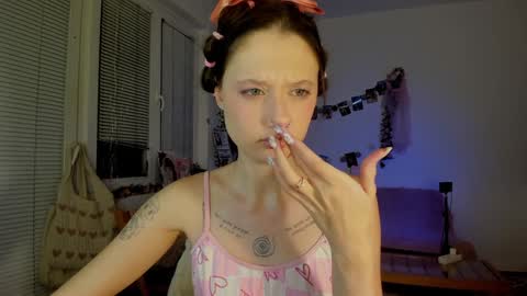 Jennifer Jenny Darling   online show from January 1, 8:47 pm
