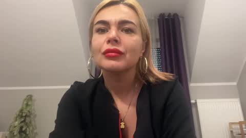 Snapshot of jenny_play1 chatting on January 3, 8:43 am Jenny online show from January 3, 8:43 am