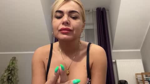 Snapshot of jenny_play1 chatting on January 12, 8:57 am Jenny online show from January 12, 8:57 am