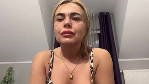Snapshot of jenny_play1 chatting on January 19, 11:23 am Jenny online show from January 19, 11:23 am