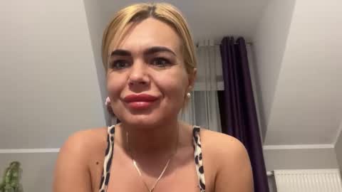 Snapshot of jenny_play1 chatting on January 25, 9:15 am Jenny online show from January 25, 9:15 am