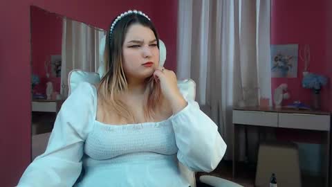 jenny_smitx online show from February 11, 8:48 am