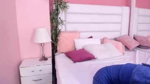 jenny_stark online show from January 19, 7:04 pm