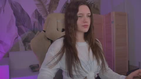 Jenny NO Nude online show from April 3, 5:55 pm