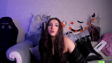 Snapshot of jennyferguson chatting on October 28, 6:13 pm Jenny Ferguson online show from October 28, 6:13 pm