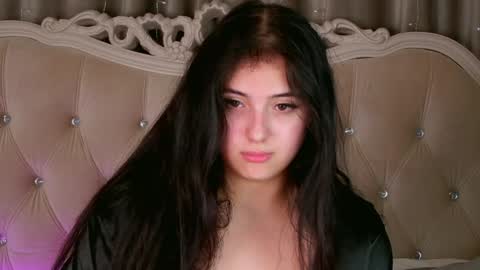 Jenny Ferguson online show from December 15, 5:34 am