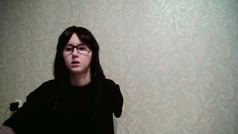 JennyOlset online show from October 2, 6:51 am