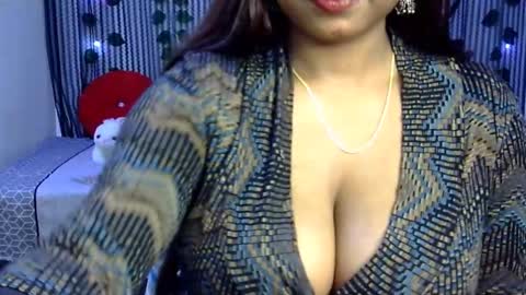 Snapshot of jennysinghaniya chatting on December 28, 2:10 pm jenny online show from December 28, 2:10 pm