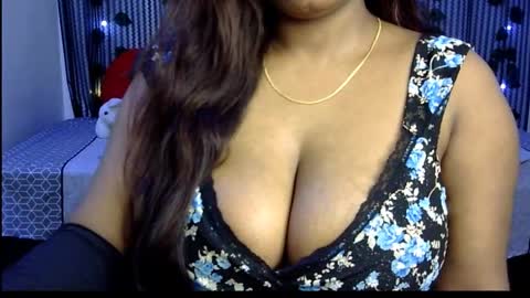 Snapshot of jennysinghaniya chatting on January 3, 1:14 pm jenny online show from January 3, 1:14 pm