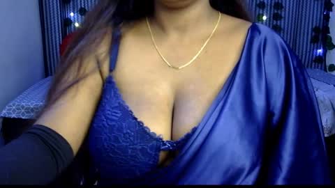 Snapshot of jennysinghaniya chatting on March 3, 10:42 am jenny online show from March 3, 10:42 am