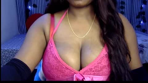 Snapshot of jennysinghaniya chatting on January 7, 11:16 am jenny online show from January 7, 11:16 am