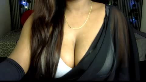 Snapshot of jennysinghaniya chatting on March 6, 9:36 am jenny online show from March 6, 9:36 am