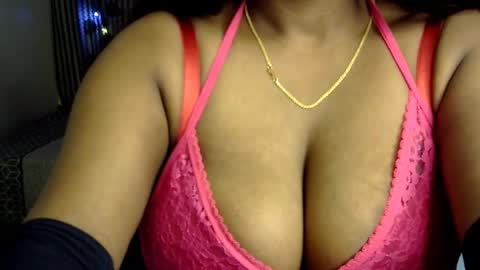 Snapshot of jennysinghaniya chatting on December 8, 10:14 pm jenny online show from December 8, 10:14 pm