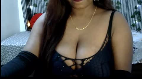 Snapshot of jennysinghaniya chatting on January 12, 9:08 am jenny online show from January 12, 9:08 am