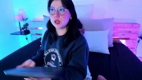 Angela online show from October 18, 11:57 am