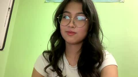 Luna online show from May 6, 4:33 pm