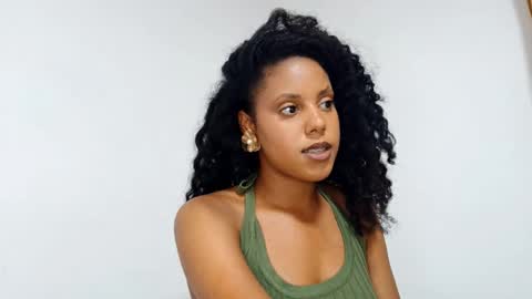 Bella online show from February 20, 9:59 pm