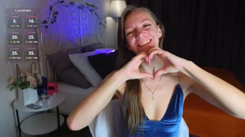 jesica_moon_peachy online show from December 15, 3:12 am