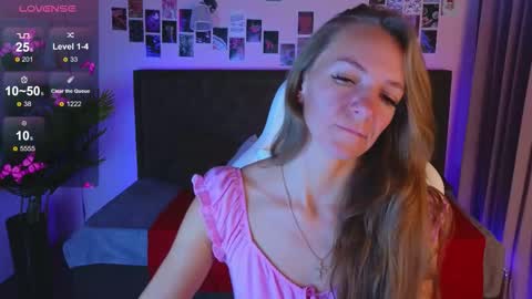 Snapshot of jesica_moon_peachy chatting on October 6, 2:17 am jesica_moon_peachy online show from October 6, 2:17 am