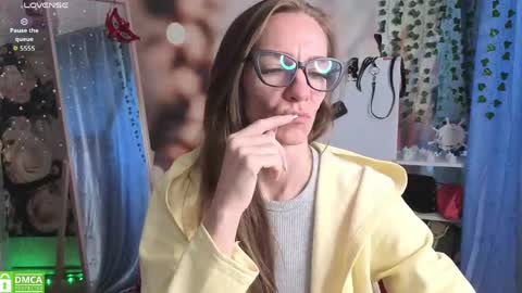 jesica_moon_peachyy online show from May 1, 2:59 am