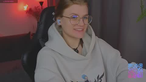  JessieVibes online show from May 26, 1:21 pm