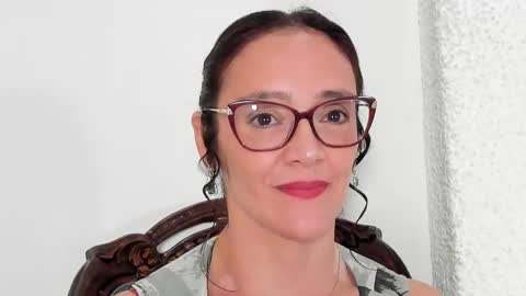 Snapshot of jess1ca_herrera chatting on October 18, 10:00 pm jessica herreraToday I will be your devil and you my victim online show from October 18, 10:00 pm