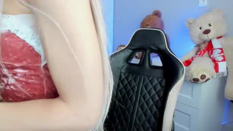 jess1ca_rabb1t online show from December 17, 5:51 am