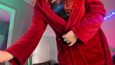 Snapshot of jess69_ chatting on February 21, 8:27 pm Jessie online show from February 21, 8:27 pm
