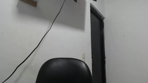 jess_beaut online show from September 11, 1:06 am