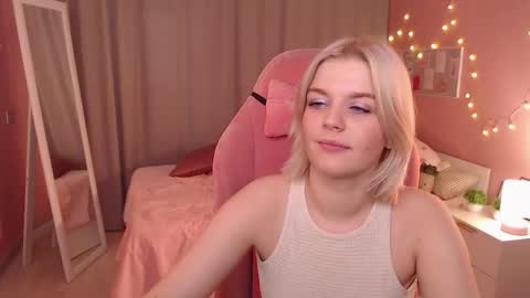 Jess online show from November 12, 7:39 am