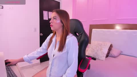  J E S S I  online show from September 9, 3:06 am