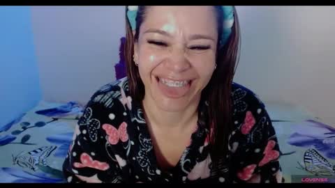 Snapshot of jessi_robertss chatting on September 18, 5:55 pm jessica online show from September 18, 5:55 pm