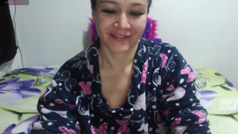 Snapshot of jessi_robertss chatting on February 3, 10:58 am jessica online show from February 3, 10:58 am
