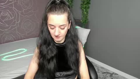Snapshot of jessica_alford chatting on December 25, 8:40 am Jessica online show from December 25, 8:40 am