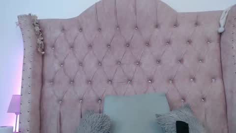 Snapshot of jessica_carter_ chatting on September 16, 5:32 pm Jessica  online show from September 16, 5:32 pm