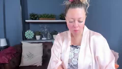 Jessica online show from September 23, 10:46 am